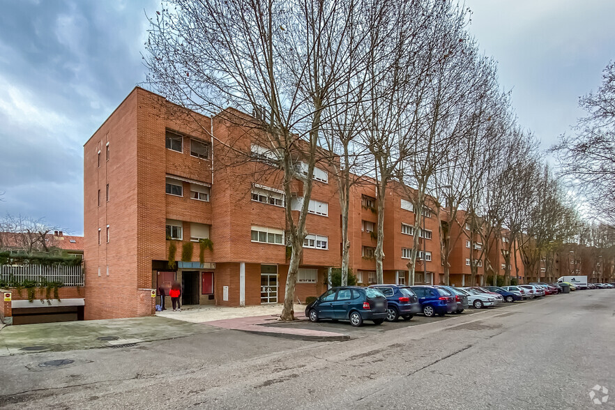 Calle Toledo, 10, Alcalá de Henares, Madrid à vendre - Photo de l’immeuble – Image 2 sur 2