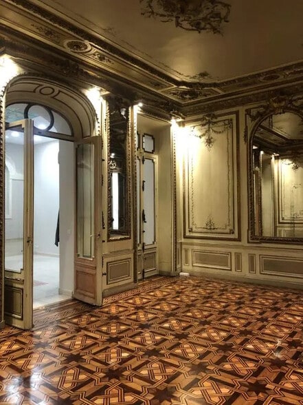 Local commercial dans Marseille à louer - Photo intérieure – Image 2 sur 13