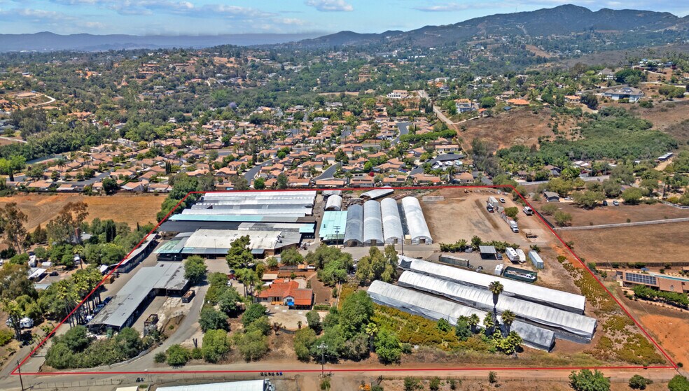 2022 Victory Dr, Vista, CA à vendre - Photo de l’immeuble – Image 3 sur 3