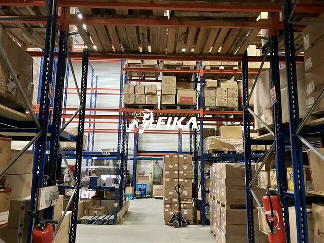 Plus de détails pour Industriel/Logistique à louer