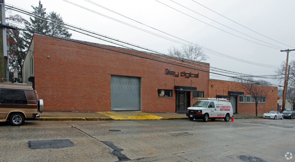 521 E 3rd St, Mount Vernon, NY à vendre - Photo principale – Image 3 sur 21