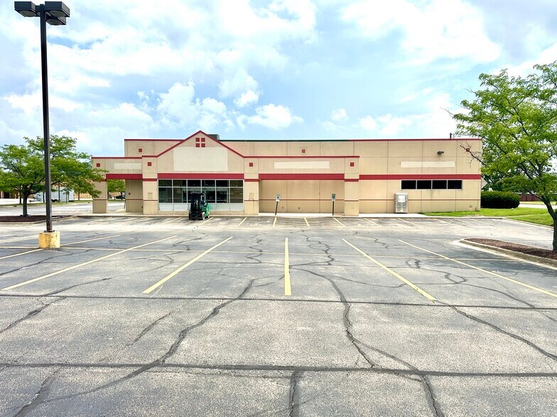1818 Philo Rd, Urbana, IL à louer - Photo de l’immeuble – Image 1 sur 8
