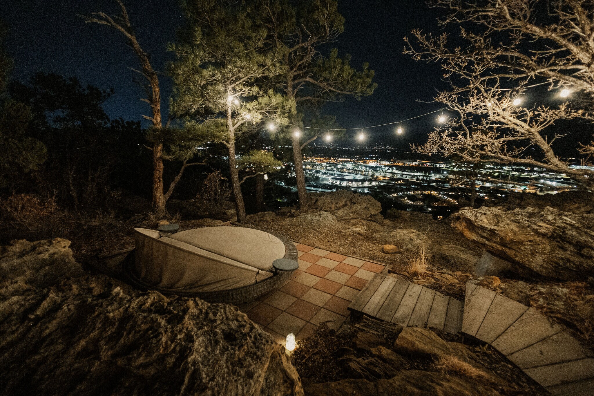 1420 Point of the Pines Dr, Colorado Springs, CO à vendre Photo de l’immeuble– Image 1 sur 9