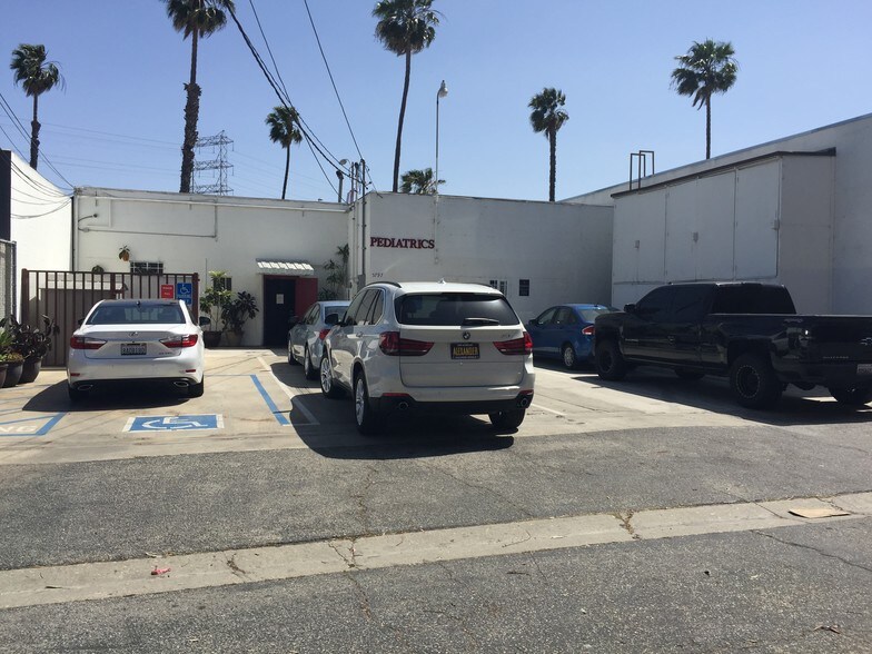 5799 Washington Blvd, Culver City, CA à louer - Photo de l’immeuble – Image 3 sur 3