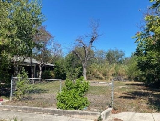 633 Arbor Pl, San Antonio, TX à vendre Autre– Image 1 sur 8