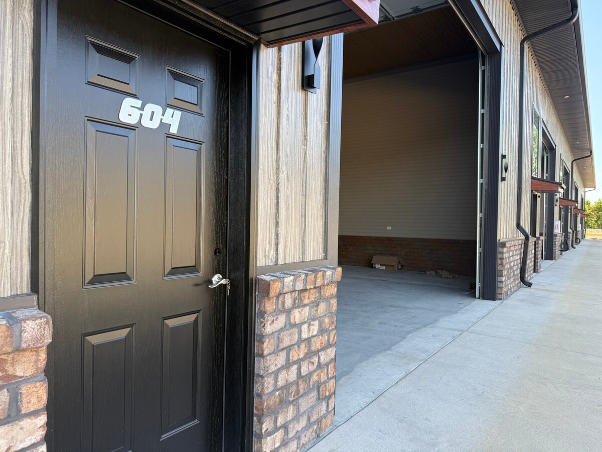 144 McCrary Rd, Mooresville, NC 28117 - Lot 604 - - Photo intérieure - Image 1 of 3