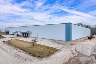Plus de détails pour 247 Kohlman Rd, Fond Du Lac, WI - Industriel/Logistique à vendre