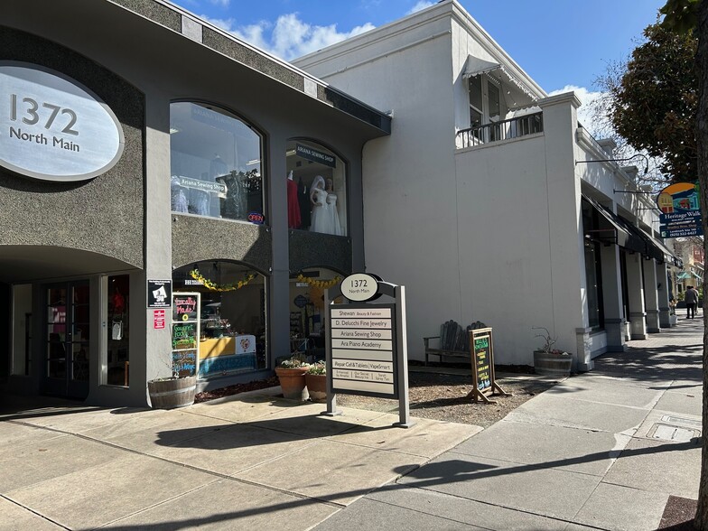 1372 N Main St, Walnut Creek, CA à louer - Photo de l’immeuble – Image 3 sur 6
