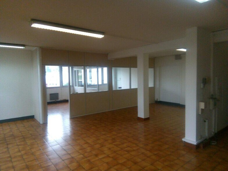 4 Boulevard Gueidon, Marseille à louer - Photo de l’immeuble – Image 3 sur 9