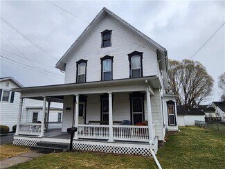 Plus de détails pour 43 Chapel St, Mount Morris, NY - Logement à vendre