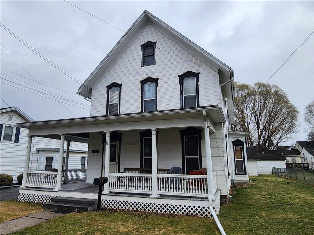 43 Chapel St, Mount Morris, NY à vendre Photo principale– Image 1 sur 36