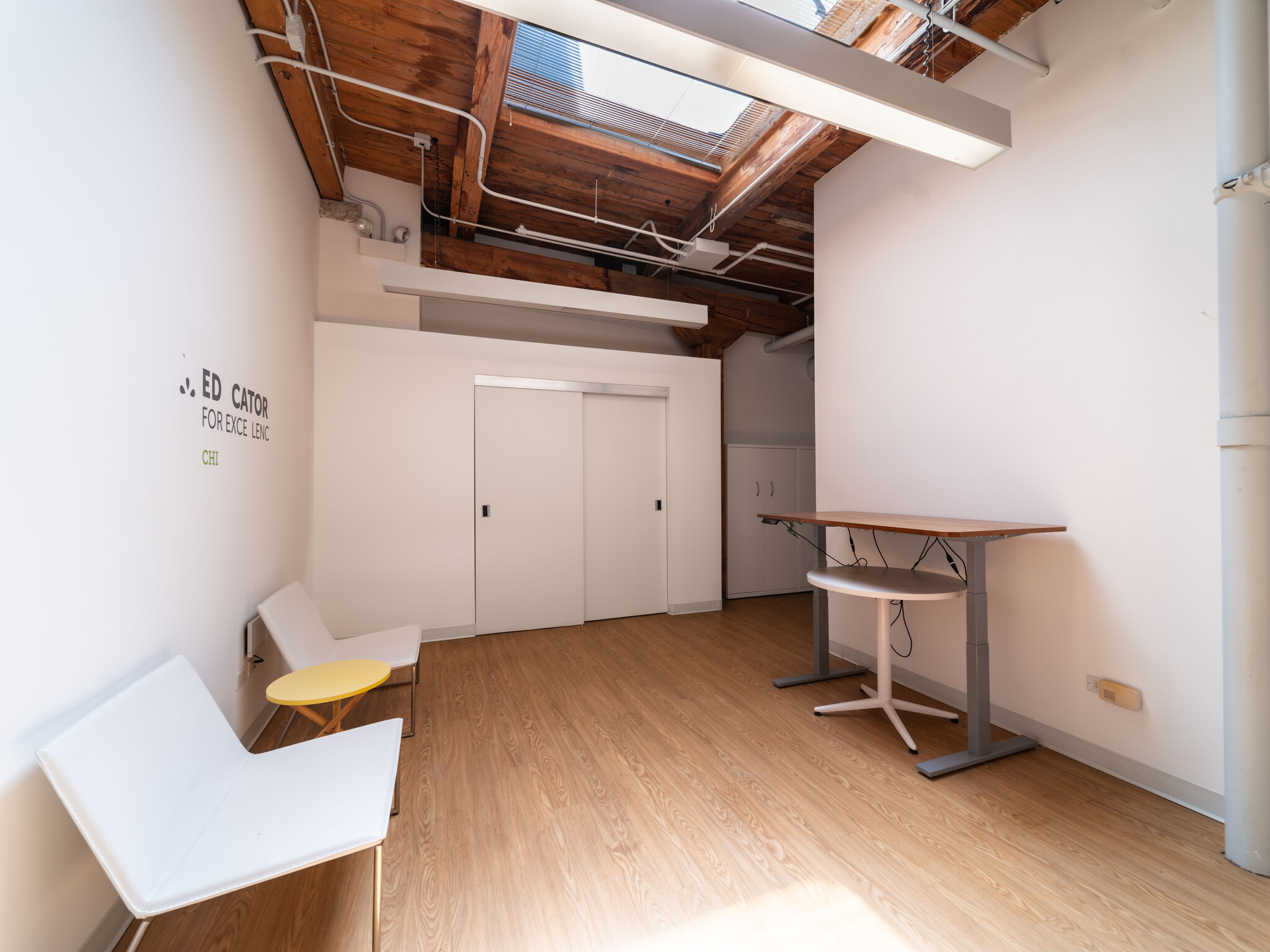 414 N Orleans St, Chicago, IL à louer Photo intérieure– Image 1 sur 8