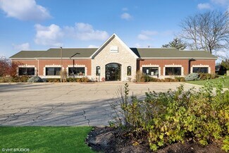 Plus de détails pour 625 N Bridgeport Ter, Lindenhurst, IL - Local commercial à vendre