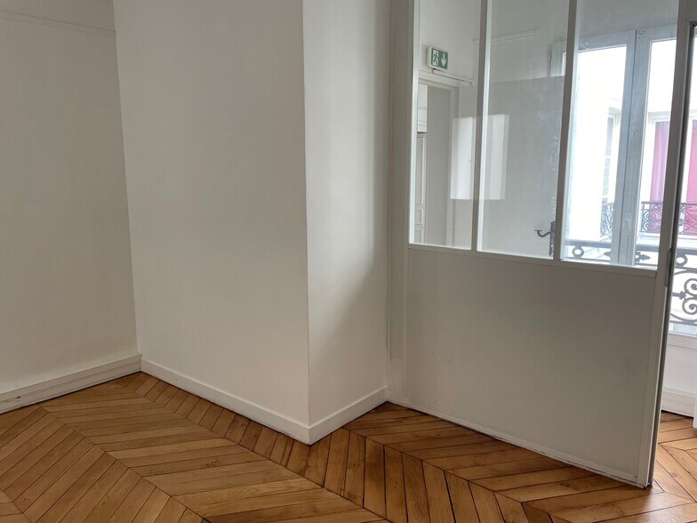 23 Rue De Choiseul, Paris à louer - Photo de l’immeuble – Image 3 sur 6