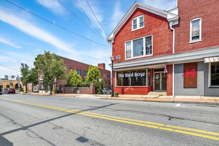 25 S Main St, Red Lion, PA à vendre - Photo de l’immeuble – Image 2 sur 26