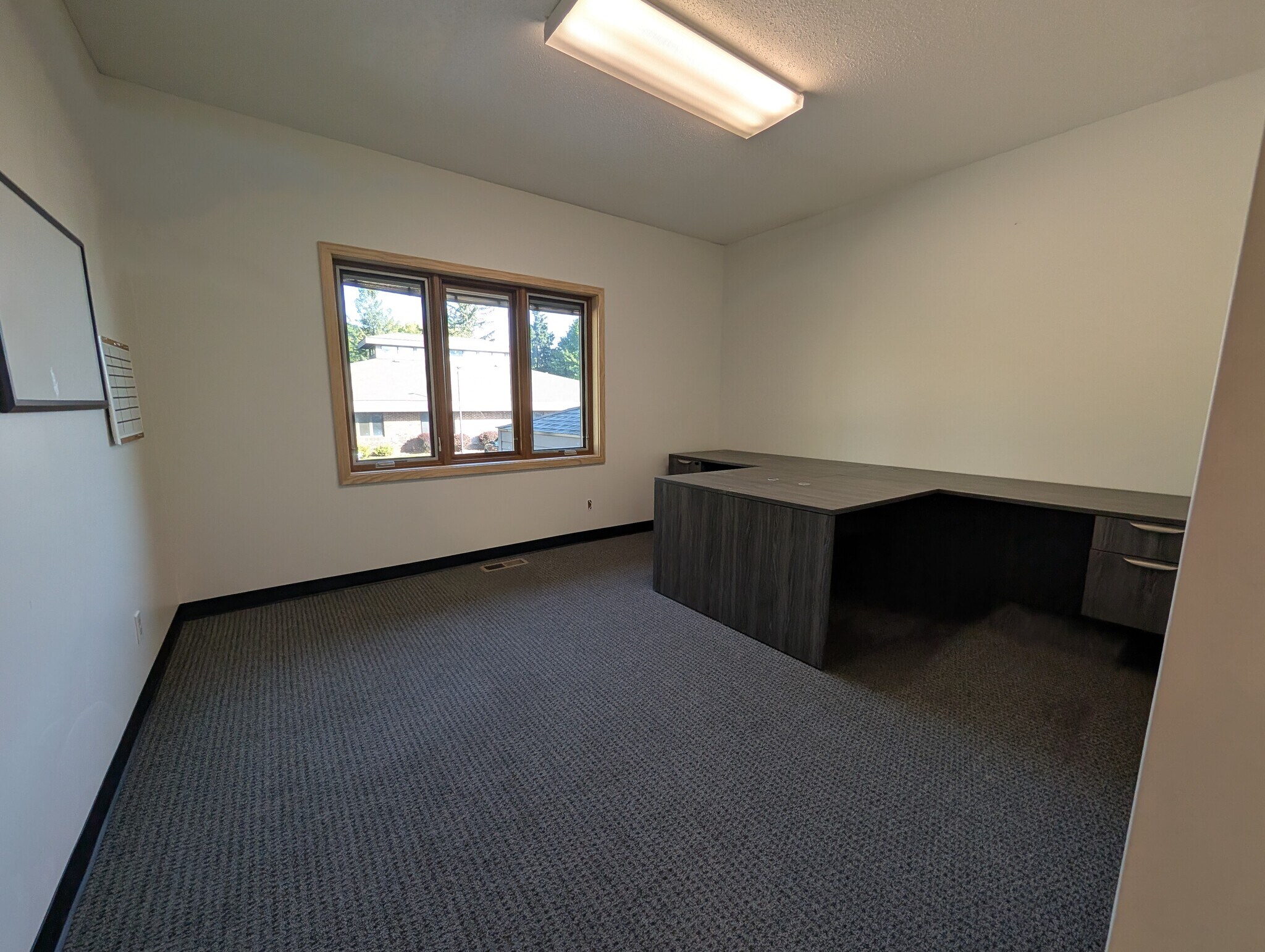 5891 Cedar Lake Rd, Saint Louis Park, MN à louer Photo intérieure– Image 1 sur 10