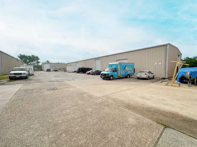 3321,3325 & 3411 Westside Dr & Vista Rd portefeuille de 8 biens à vendre sur LoopNet.fr - Photo de l’immeuble – Image 2 sur 8