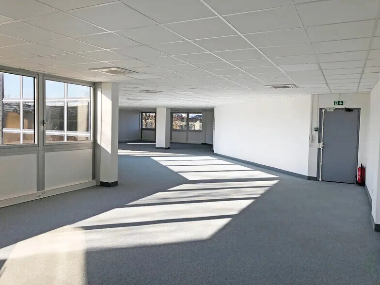 2 Ter Rue Marcel Doret, Blagnac à louer - Photo de l’immeuble – Image 3 sur 12