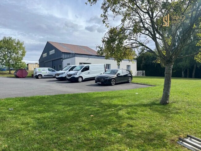 Plus de détails pour Local d'activités à louer