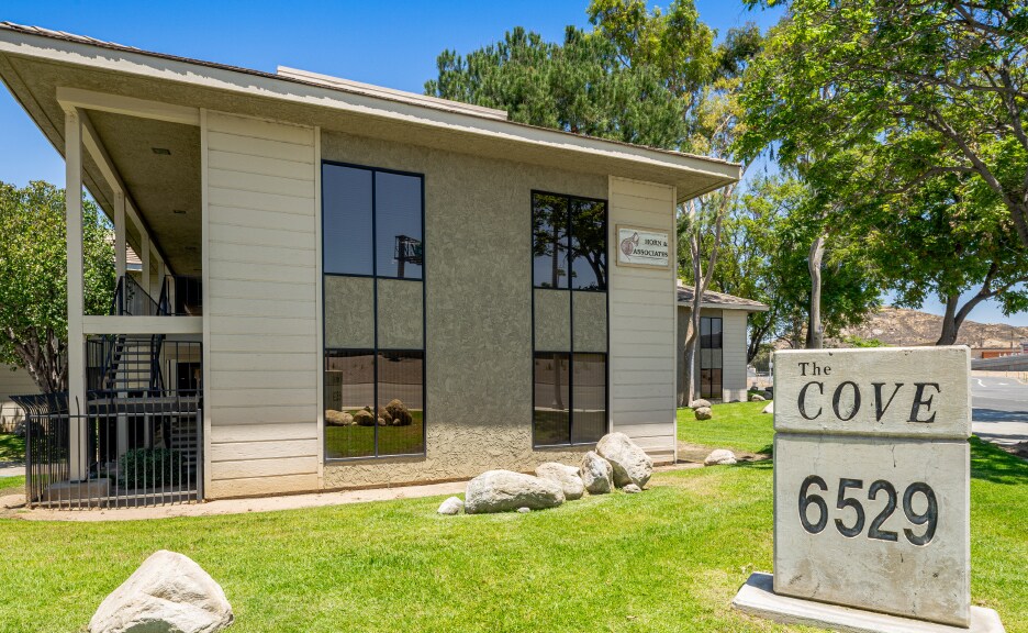 6529 Riverside Ave, Riverside, CA à vendre - Photo de l’immeuble – Image 2 sur 6
