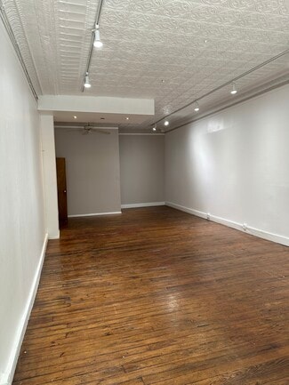 Plus de détails pour 413 W 50th St, New York, NY - Bureau/Local commercial à louer