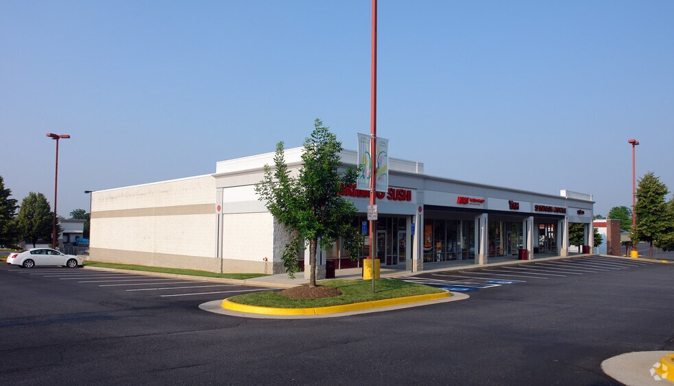 11199 Lee Hwy, Fairfax, VA à louer - Photo principale – Image 1 sur 3