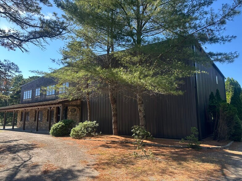 22 A St, Edgartown, MA à vendre - Photo de l’immeuble – Image 3 sur 53