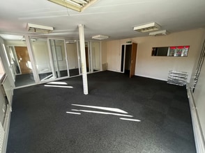 1663-1665 High St, Solihull à louer Photo intérieure– Image 2 sur 2