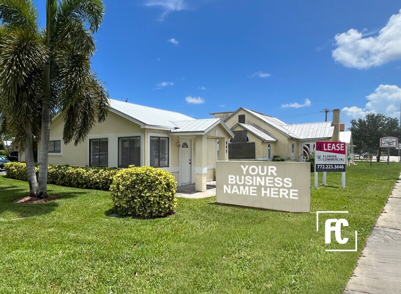 945 SW Martin Downs Blvd, Palm City, FL à louer - Photo de l’immeuble – Image 1 sur 4