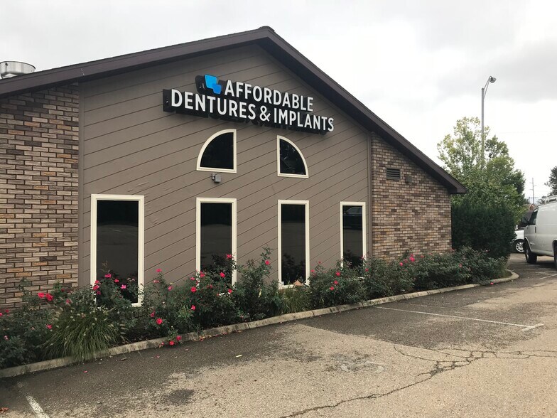 423 Adair Ave, Zanesville, OH à vendre - Photo de l’immeuble – Image 3 sur 3