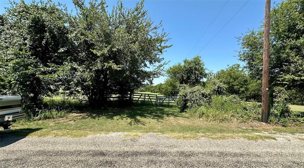 8241 County Road 305, Grandview, TX à vendre - Autre – Image 2 sur 10