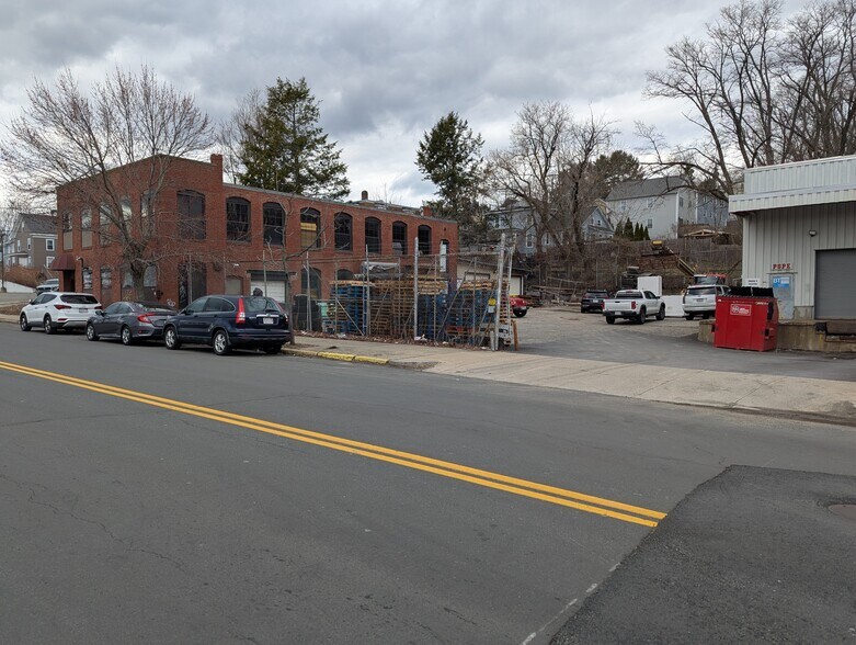 291 River St, Haverhill, MA à louer - Photo de l’immeuble – Image 3 sur 5