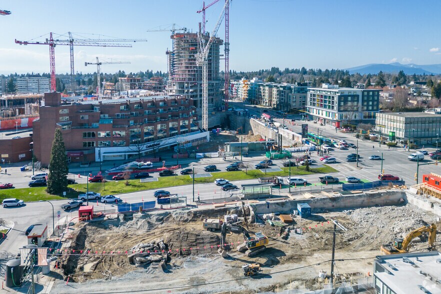 5740 Cambie St, Vancouver, BC à louer - Photo de l’immeuble – Image 1 sur 2