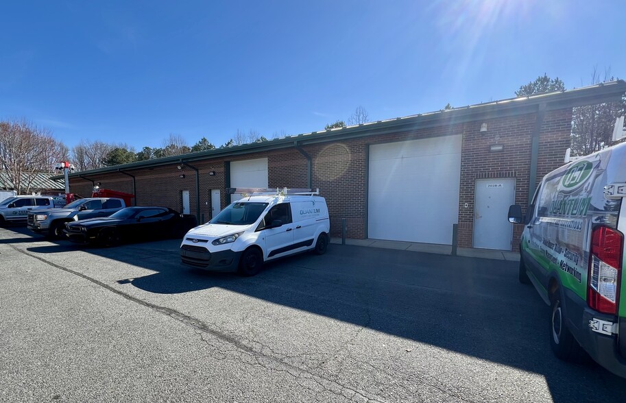 2028 Independence Commerce Dr, Matthews, NC à louer - Photo principale – Image 1 sur 5