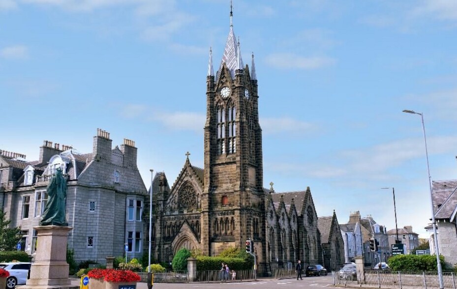 1 Queens Gdns, Aberdeen à vendre - Photo principale – Image 1 sur 4