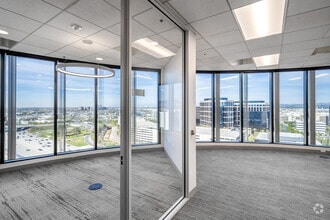 18101 Von Karman Ave, Irvine, CA à louer Photo intérieure– Image 2 sur 6