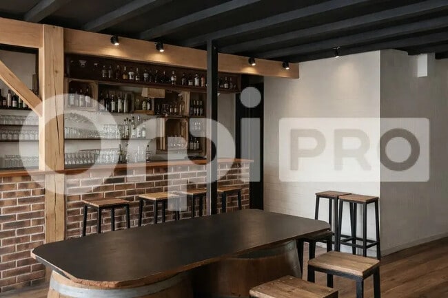 Plus de détails pour Local d’activités à vendre