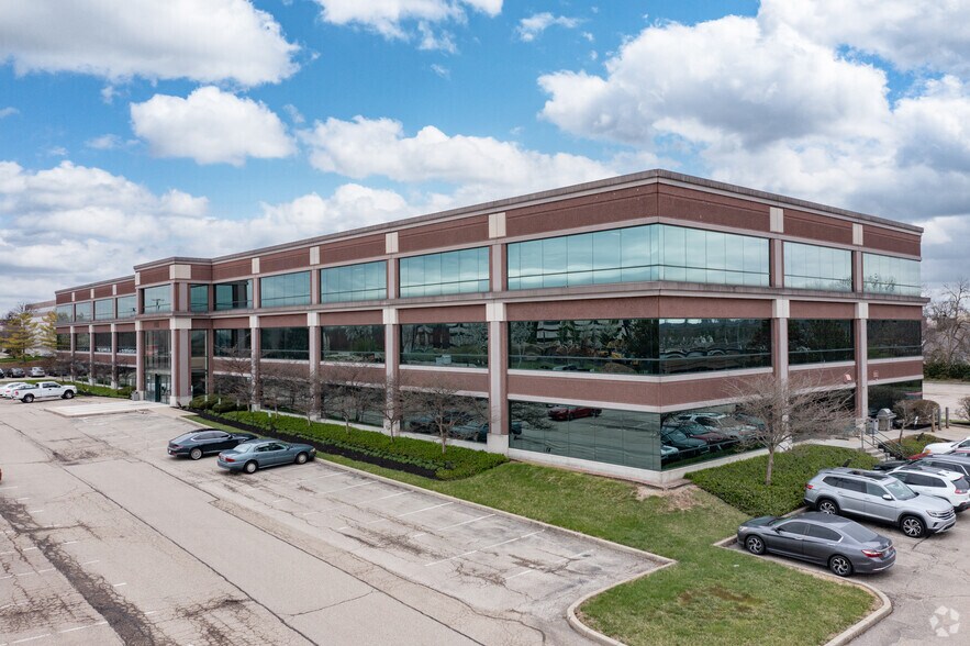 135 Merchant St, Springdale, OH à louer - Photo de l’immeuble – Image 1 sur 4