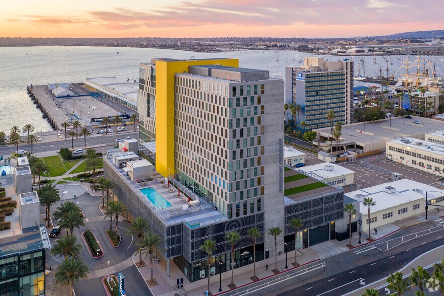 900 Bayfront Ct, San Diego, CA à louer - Aérien – Image 3 sur 13