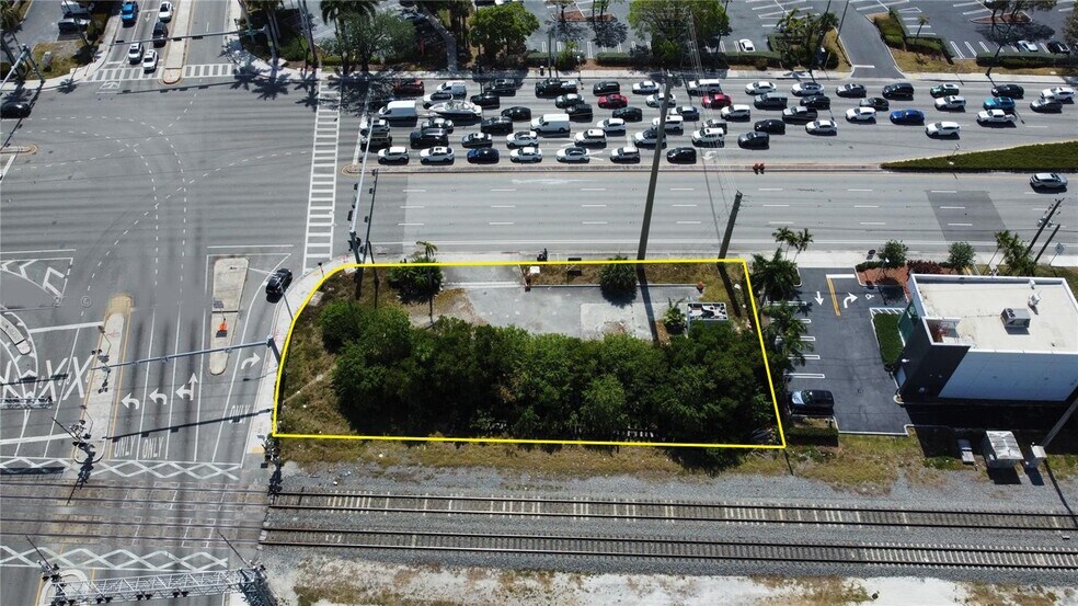 18560 Biscayne Blvd, Miami, FL à vendre - Aérien – Image 1 sur 9