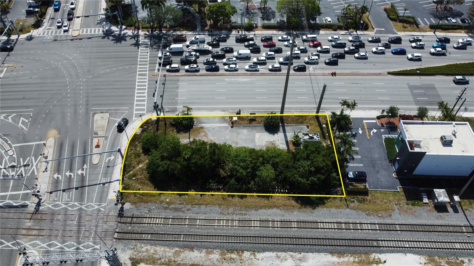 18560 Biscayne Blvd, Miami, FL à vendre Aérien– Image 1 sur 10