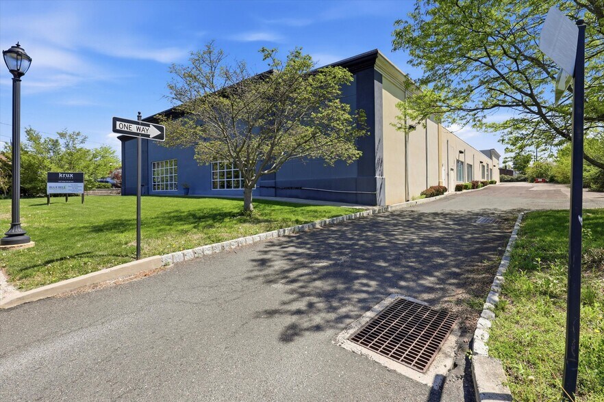 611 S Broad St, Lansdale, PA à vendre - Photo de l’immeuble – Image 3 sur 15
