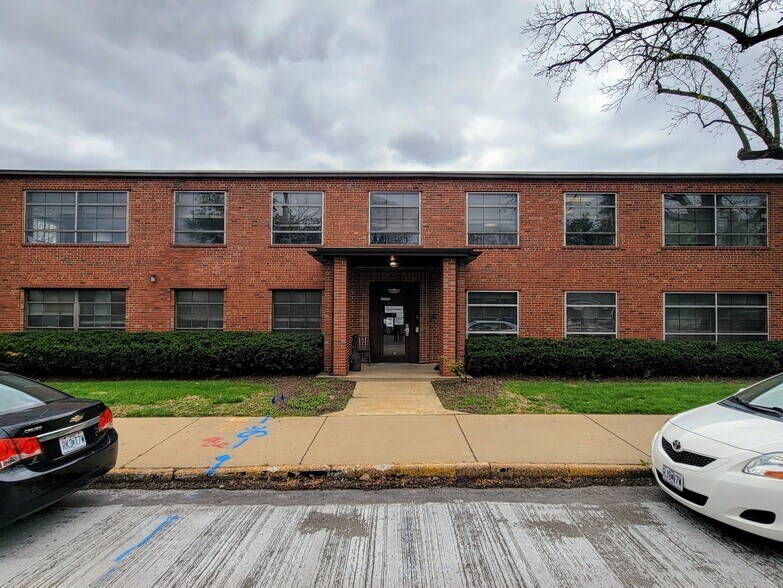 3622 Greenwood Blvd, Maplewood, MO à louer - Photo de l’immeuble – Image 3 sur 6