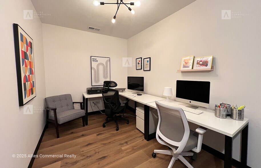 7510 E 82nd St, Indianapolis, IN à louer - Photo de l’immeuble – Image 2 sur 10