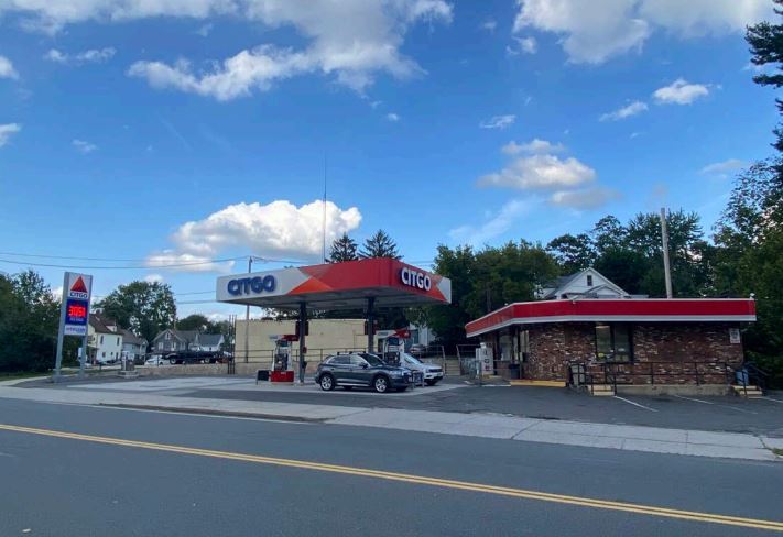 The Massachusetts Gas Station Portfolio portefeuille de 2 biens à vendre sur LoopNet.fr - Photo de l’immeuble – Image 1 sur 19