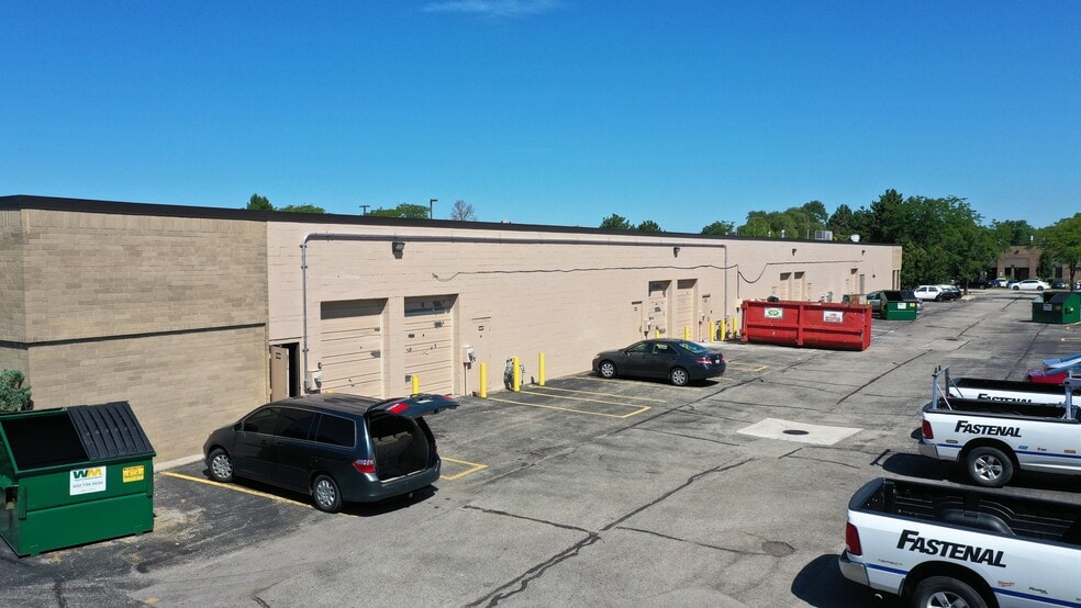 1023-1061 High St, Mundelein, IL à louer - Photo de l’immeuble – Image 2 sur 4