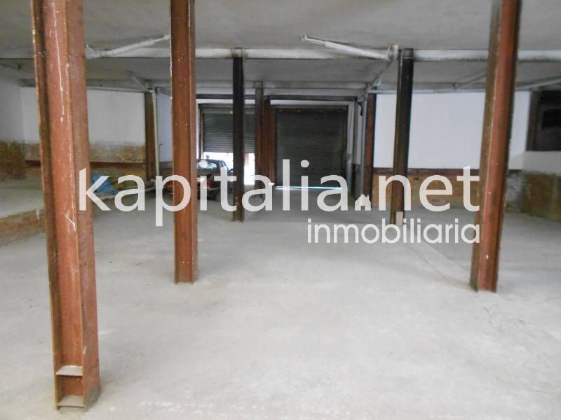 Local commercial dans Ontinyent, Valencia à vendre Photo de l’immeuble– Image 1 sur 7