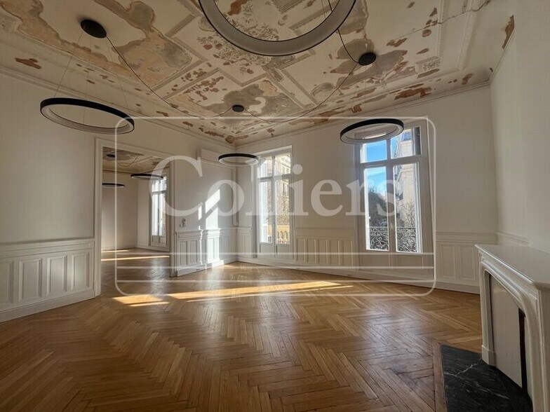 29 Boulevard D'Athenes, Marseille à louer - Photo intérieure – Image 3 sur 7