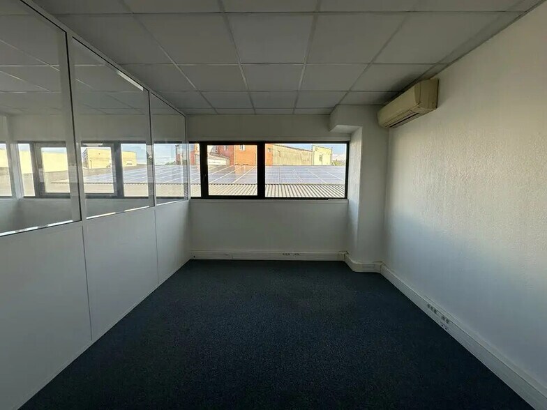 Bureau dans Montpellier à louer - Photo de l’immeuble – Image 2 sur 11