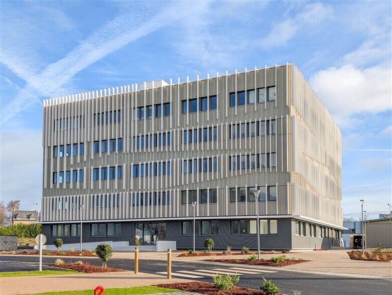 Bureau dans Saint-Brieuc à louer - Photo de l’immeuble – Image 2 sur 5